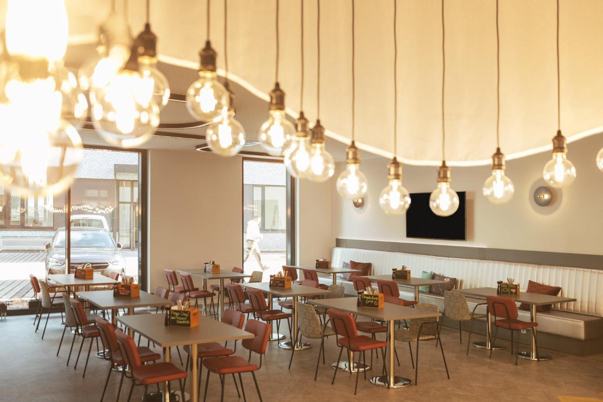 Holiday Inn - The Niu Star Sindelfingen By Ihg מראה חיצוני תמונה